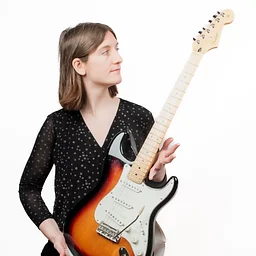 Sunday Sessions: Liz Hogg