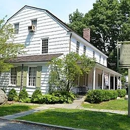 Square House Closed