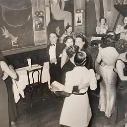 Raise a Glass: Stories from Dallas's Lesbian Bars