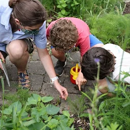 CHILDREN’S GARDENING CLUB