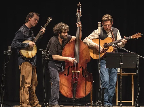 Tim O’Brien, Sam Grisman & Victor Furtado Trio ft. Jan Fabricius (Night 1)