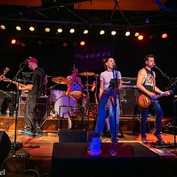 Flannel: MN Premier 90’s cover band