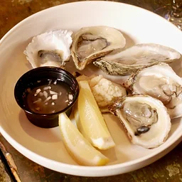 Oyster Happy Hour w/ Sen by Kiki