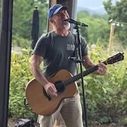 Live Music - Max Parker