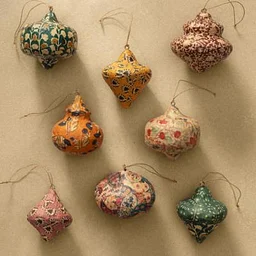 Paper Mâché Ornaments Class