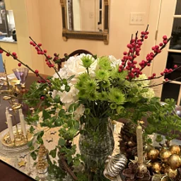 Holiday Magic Through Floral Arrangements and Decor : An Amherst Garden Club Side Shoots Event