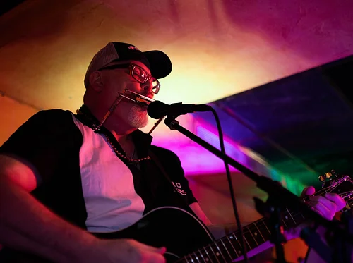 Plymouth | Live Music with Sean Caulfield