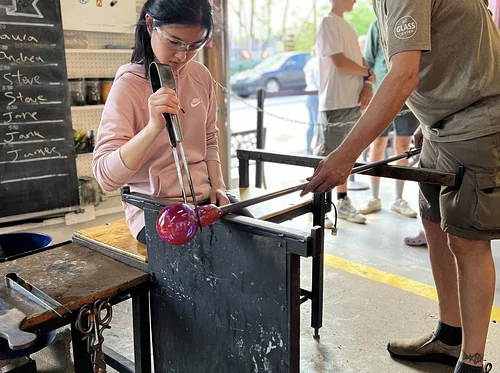 Hot Shop: 30 Minute Make Your Own