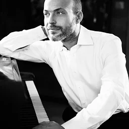 Orion Weiss in Recital