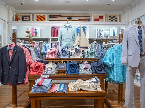 College Acceptance Discount at Vineyard Vines
