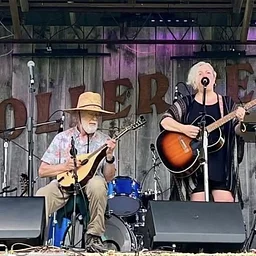 Shannon Lee & The Silver Linings