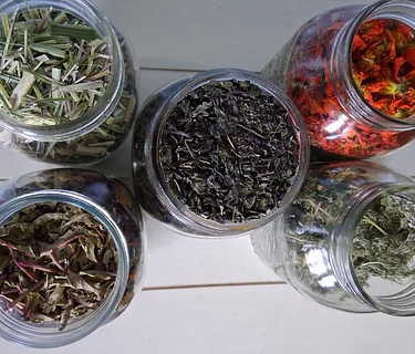 Craft Happy Hour Herbal Remedy with Kim Nicole