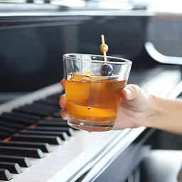 Live Piano Music Sunday