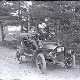 A Brief History of New Hampshire License Plates in Eight Examples