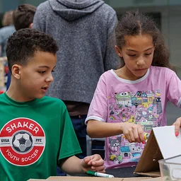 Children’s Saturday Studios: Faces and Places