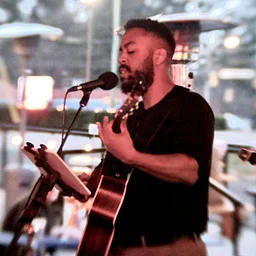Live Music: Story Charlemagne