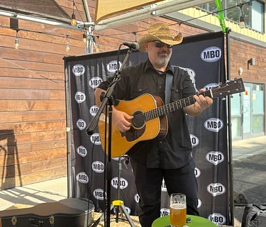 Live Music: Harlan Rivers