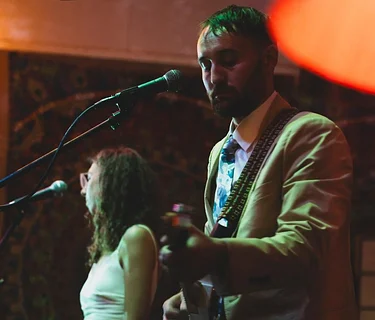 Live Music: Wedgwood
