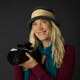 Evening with Julia Cumes