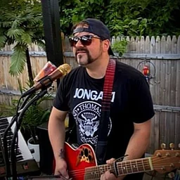 Live Music: Frank Foot