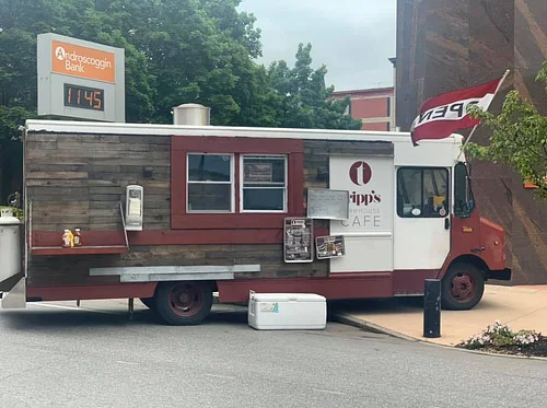 Ona-Tripp Food Truck at Lost Valley