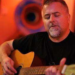 Live Music: Daniel Miller