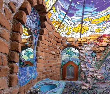 April Docent-Led Tours