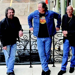 New Tampa Unplugged: Stewart Tussing Band