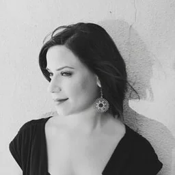 Omnia Hegazy – It’s Five O’Clock Somewhere Concert Series
