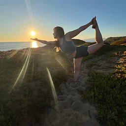 SLOW FLOW YOGA