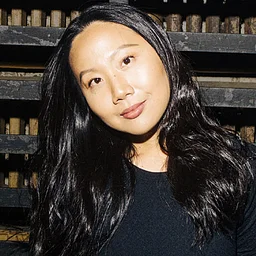 Thu 10/8 - Leslie Liao at Crystal Ballroom