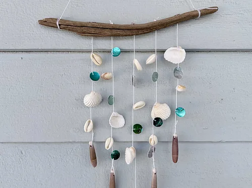 The Whaling Museum presents Crafts & Cocktails: Beachy Windchimes