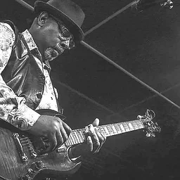 T Blues Band | Mack / Ajamu