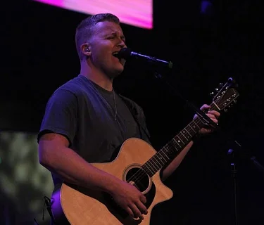 Free Live music with Matt Luebbers at The Vineyard at Hershey