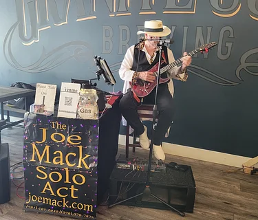 Open Music Mic Hosted by Joe Mack