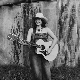 Live Music: Isabella Love
