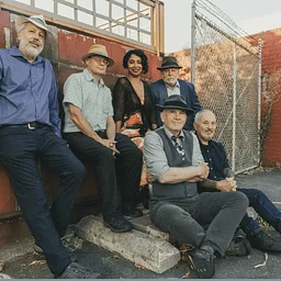 🔸Live Music With Clifton Street Regulars 10/10/26