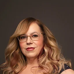 Kirsten Vangsness // Outdated