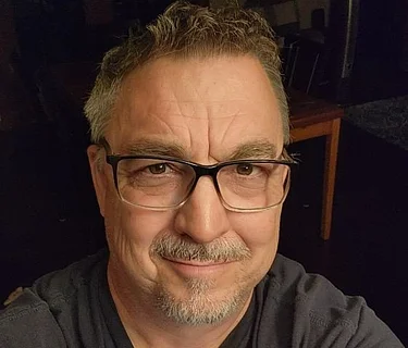 Cork and Fork: Tom Loup: Globetrotter, Wine Seller, Photographer, Georgian Wine Enthusiast