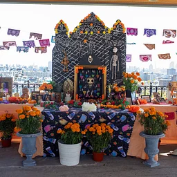 Unveiling the Community Ofrenda for Day of the Dead
