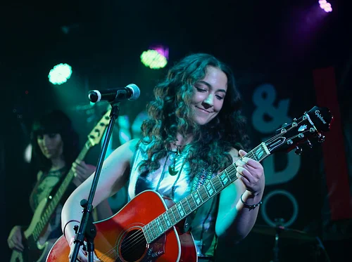 Saturday Afternoon Live Music Series – Kat Rivers