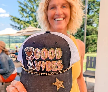 Trucker Hat Bar with Tilly Goose