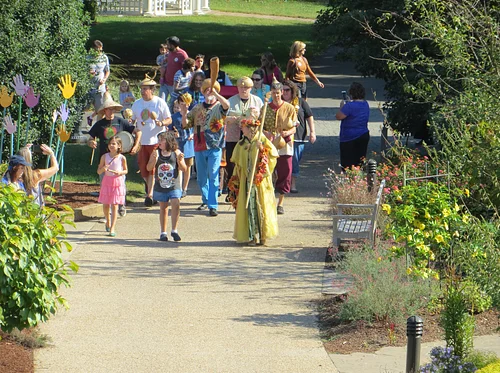 Storytime in the Garden: Pollinator Parade!