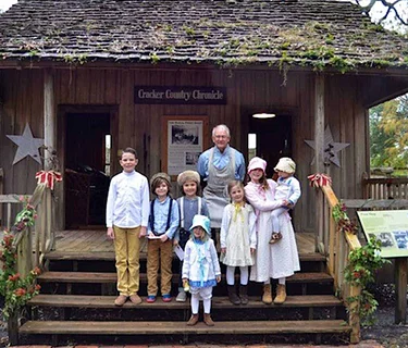 Cracker Country’s Christmas In The Country