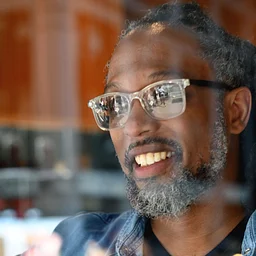 Walter Kemp 3 hosts Jazz Jam at PAUSA