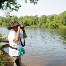 She's Outdoors: Gardens & Plants