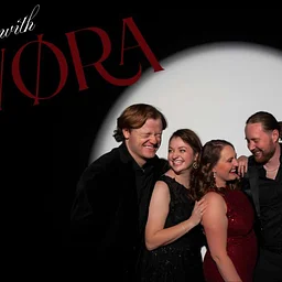 Christmas with AVØRA