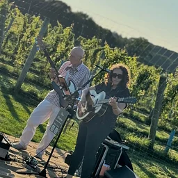 Shuck & Sounds Sunday with Nina et Cetera, Tall Mutha Shucka and Orchard Street