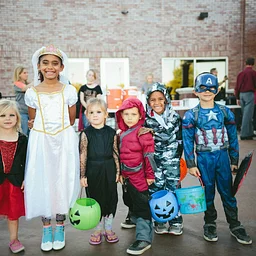 Oakmont of Whittier: Trunk-Or-Treat