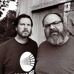 Live Music: The Squeeky Wheels